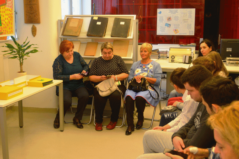 Plesna haljina žutog maslačka